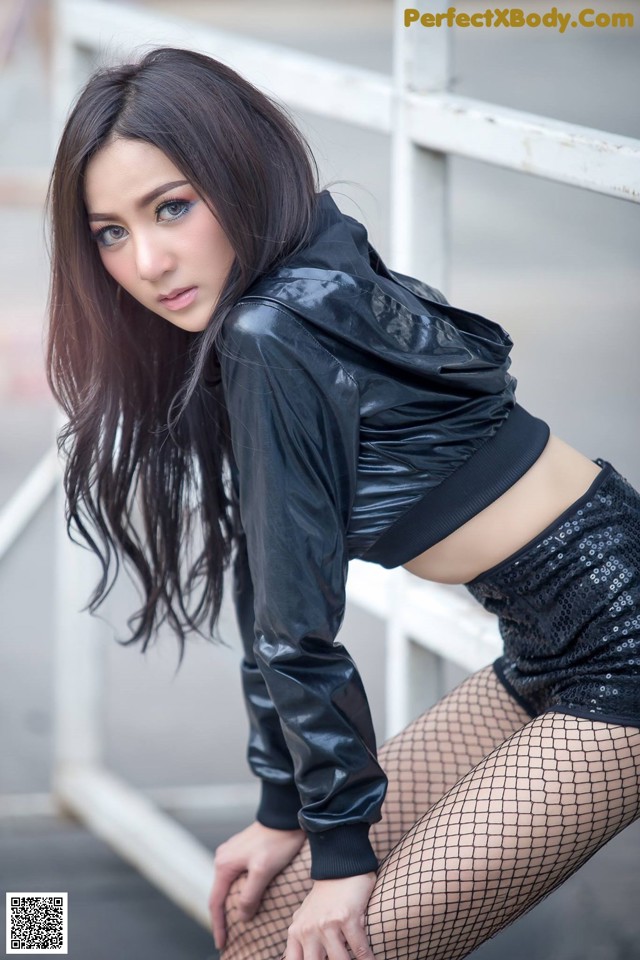 Sexy Kornrachaphat Sugas Jabjai in a bold black outfit (18 photos) No.6049e7