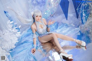 Cosplay 瓜希酱 爱蜜莉雅 水晶礼服